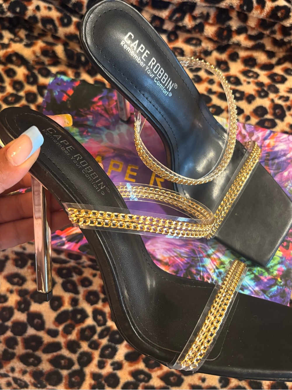 Cape Robbin Black Heel with Gold Braided Chain Accents. Brand New with Box
